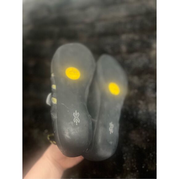 La Sportiva Tarantula Climbing Shoe US 9.5 Kiwi - Picture 3 of 5